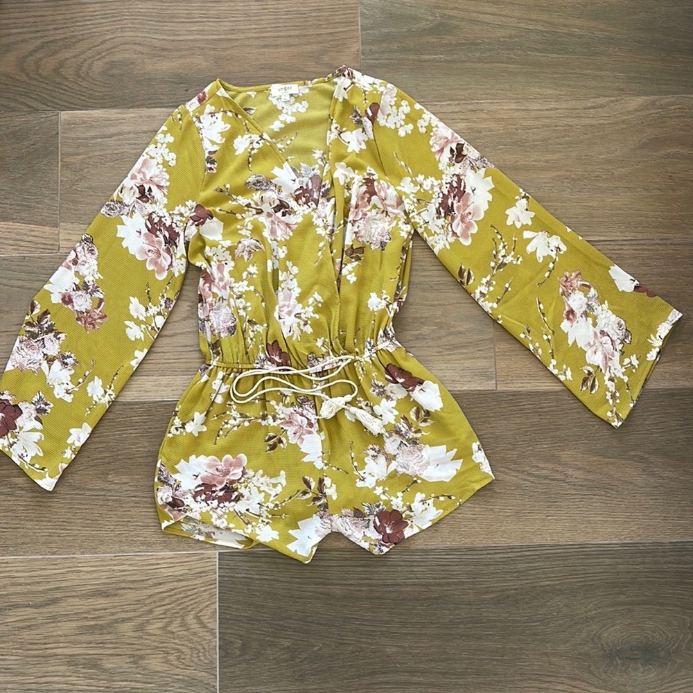 UmGee womens Size Small Romper